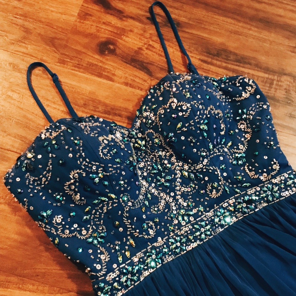 blue prom dress